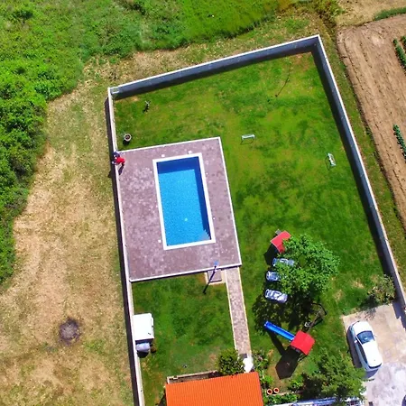 Vikendica House Rose With Garden And Pool