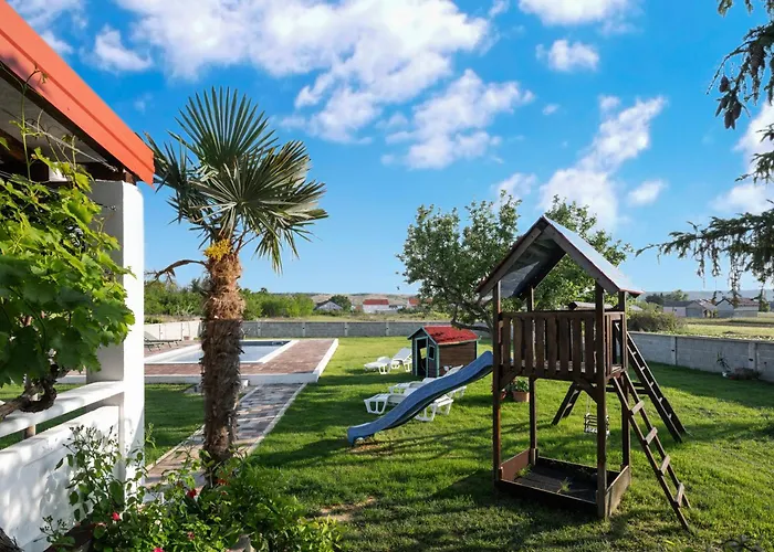 House Rose With Garden And Pool * Ljubač